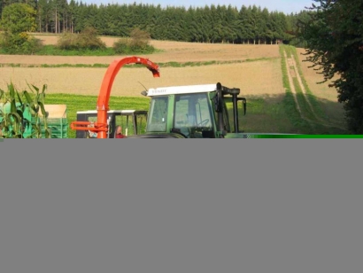 德國舊農(nóng)機設(shè)備青貯機進口報關(guān)資料到天津海運案例